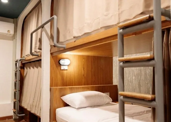 Hostel Rere - รีรีโฮสเทล *