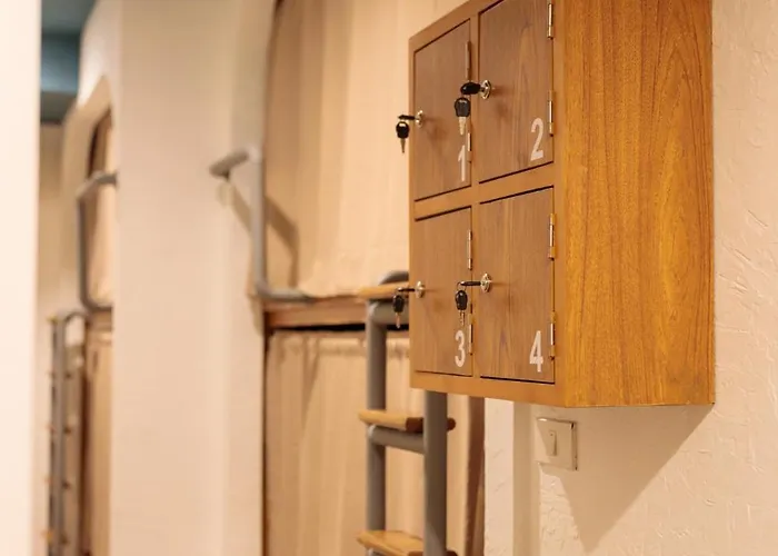Rere - รีรีโฮสเทล Hostel