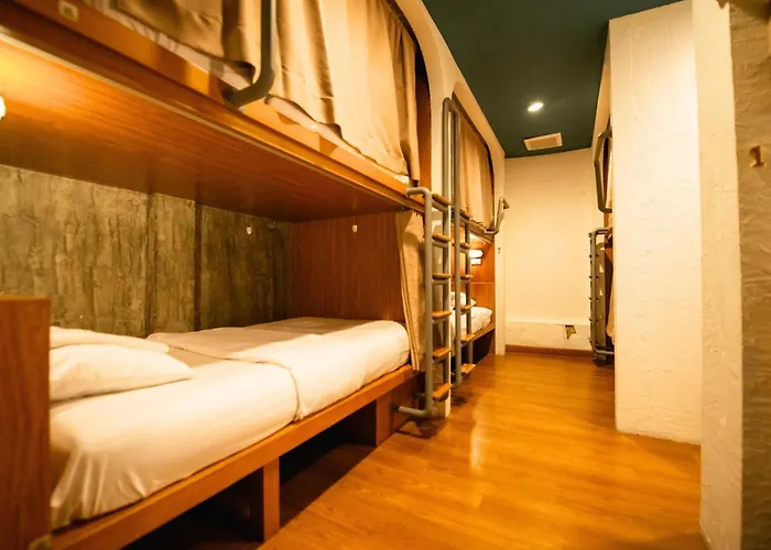 Hostel Rere - รีรีโฮสเทล *