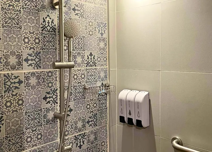 Rere - รีรีโฮสเทล Hostel